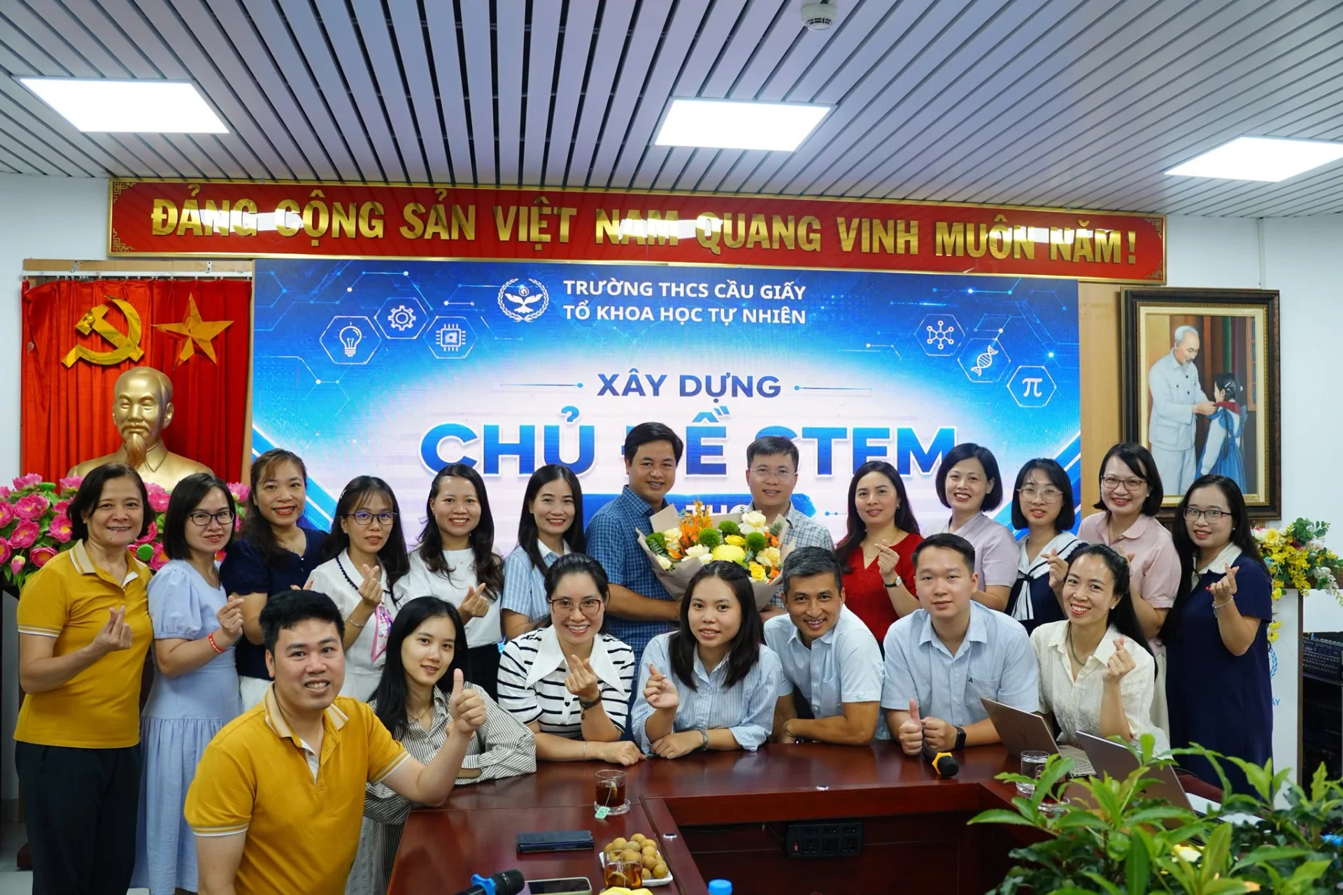 🌱 TỔ KHOA HỌC TỰ NHIÊN TRƯỜNG THCS CẦU GIẤY TẬP HUẤN NÂNG CAO CHẤT LƯỢNG XÂY DỰNG CHỦ ĐỀ STEM CẤP THCS🌱