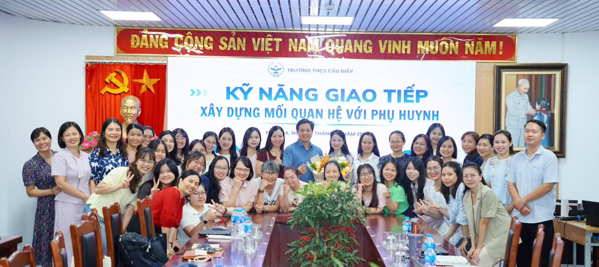 🎓 KỸ NĂNG GIAO TIẾP – XÂY DỰNG MỐI QUAN HỆ VỚI PHỤ HUYNH 🤝
