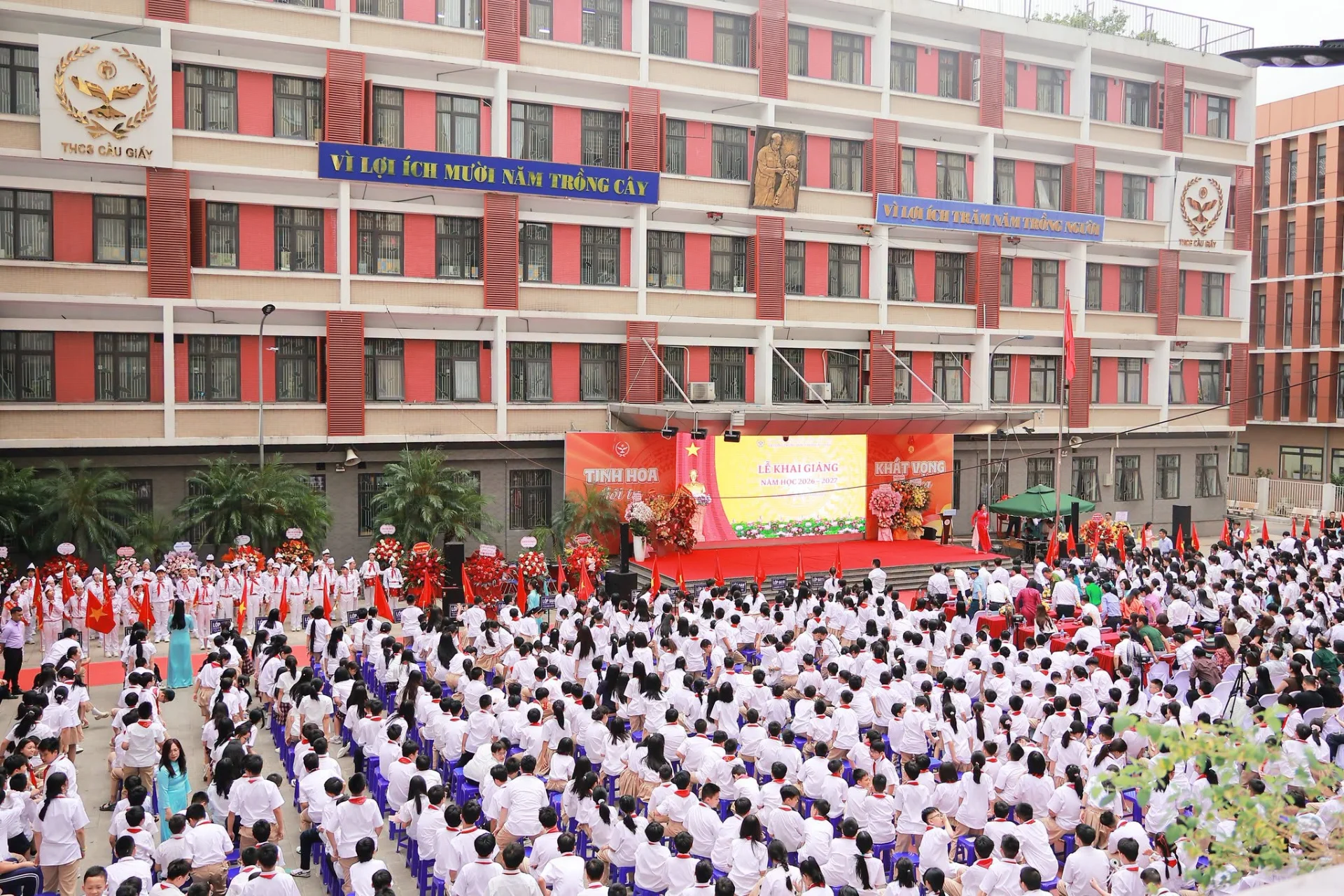 KHAI GIẢNG NĂM HỌC 2026–2027: CẦU GIẤY KHỞI ĐẦU HÀNH TRÌNH “TIÊN PHONG HỘI NHẬP”