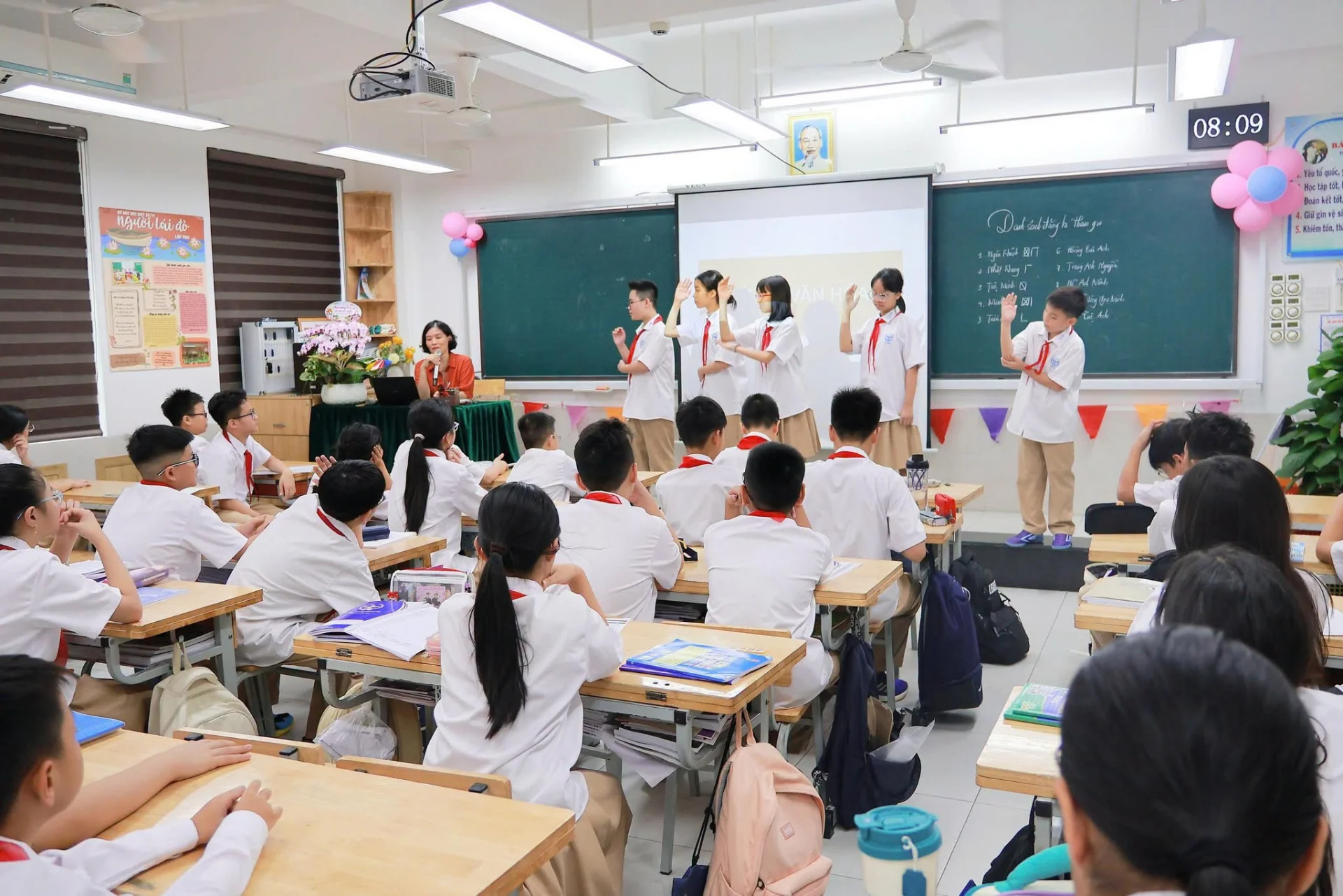 THCS CẦU GIẤY: MỖI HỌC SINH LÀ MỘT SỨ GIẢ VĂN HÓA HỌC ĐƯỜNG