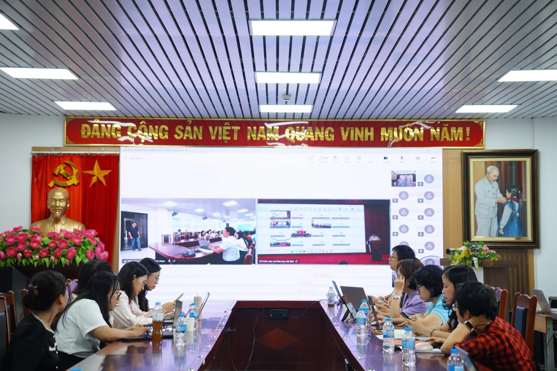 THCS CẦU GIẤY ĐỒNG HÀNH TRIỂN KHAI MÔ HÌNH TRƯỜNG HỌC SỐ