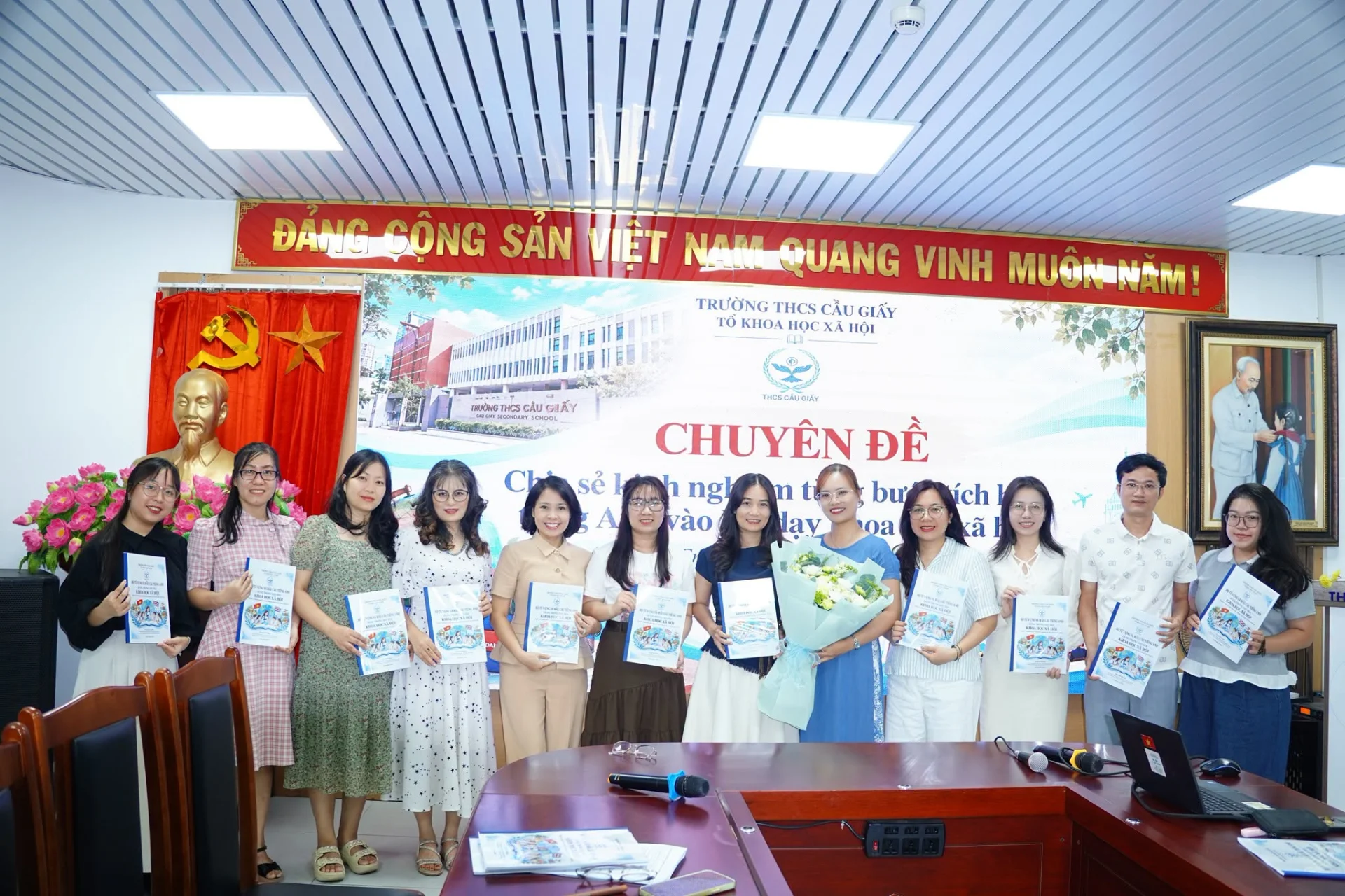 TÍCH HỢP TIẾNG ANH VÀ AI – NÂNG TẦM CHẤT LƯỢNG BÀI DẠY KHOA HỌC XÃ HỘI