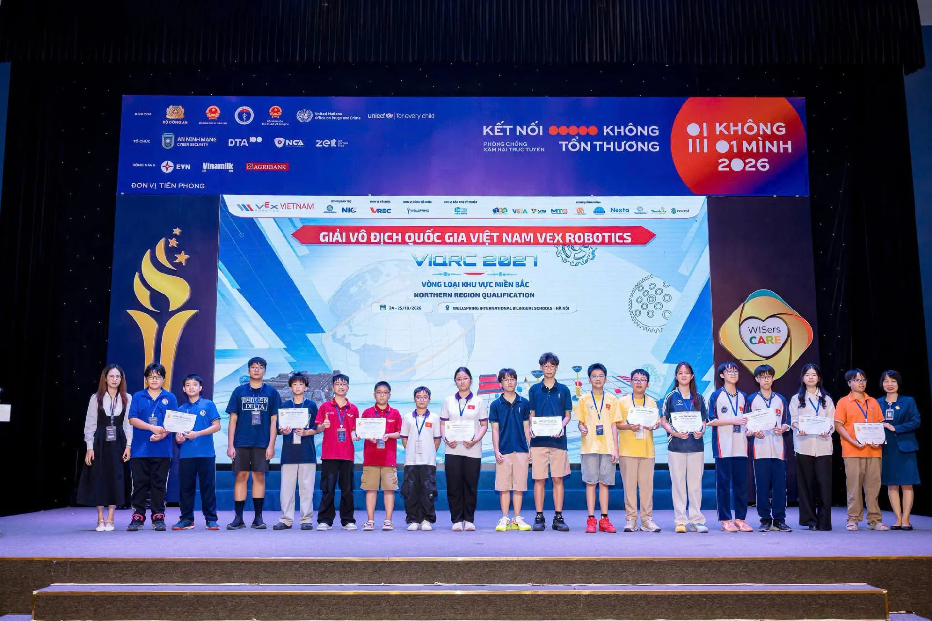 THCS CẦU GIẤY TRỞ LẠI VEX IQ 2027: GIỮ VỮNG ĐAM MÊ, SẴN SÀNG CHINH PHỤC THỬ THÁCH MỚI